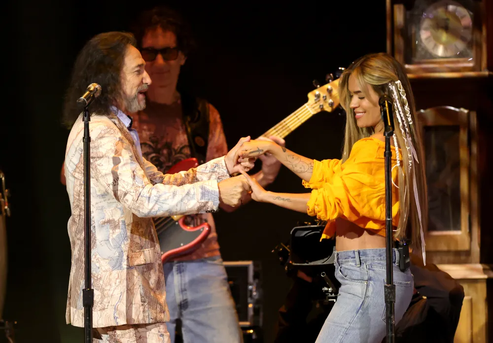 Marco Antonio Sol&iacute;s y Karol G.