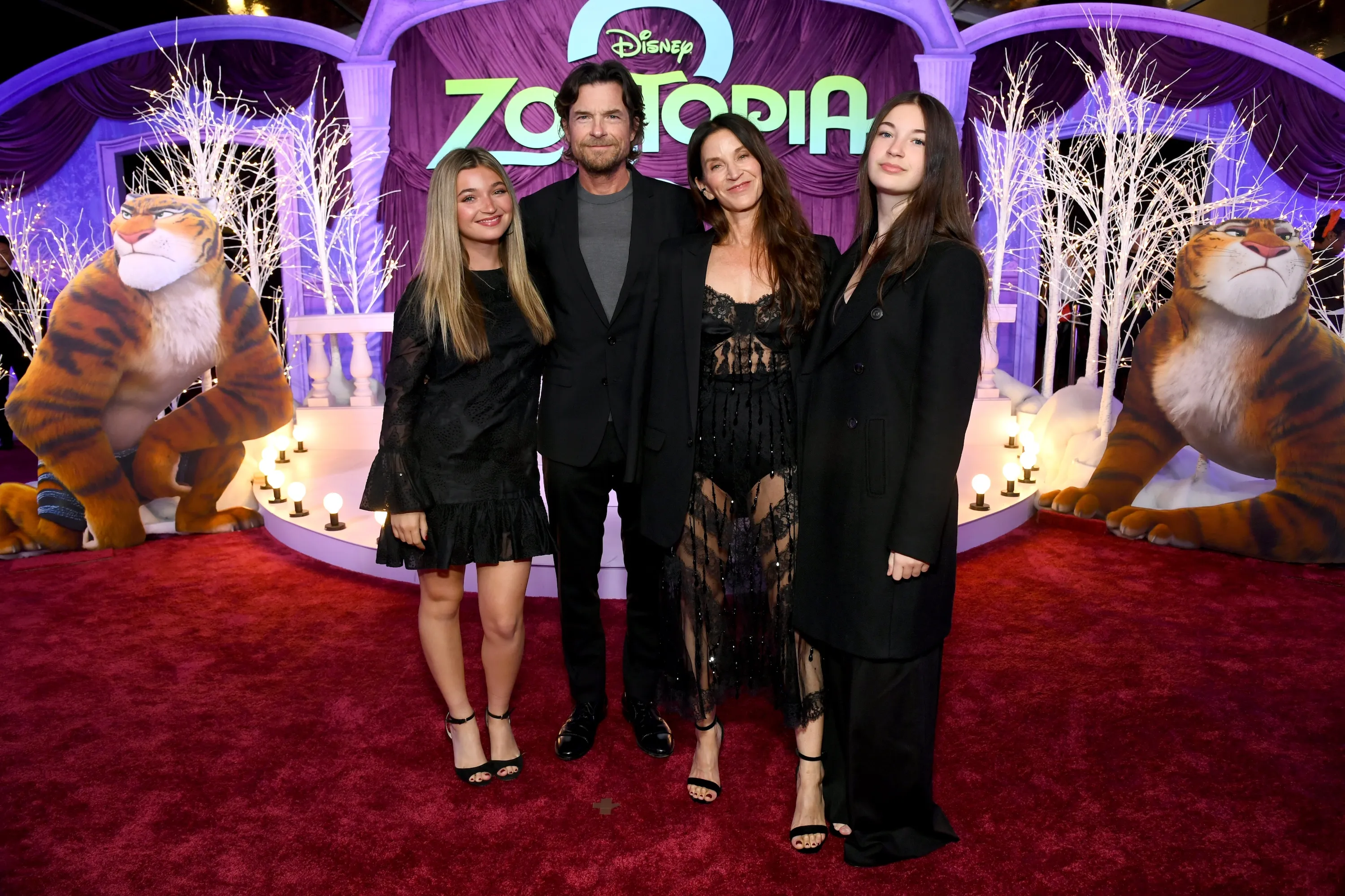 GettyImages-2246607405-Jason-Bateman-Walks-Zootopia-2-Red-carpet-With-Wife-and-Teen-Daughters