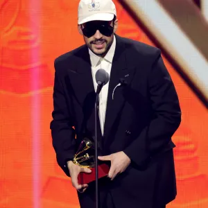 Benito Antonio Martínez Ocasio, Aka Bad Bunny en la 26a. entrega de los Latin GRAMMY.