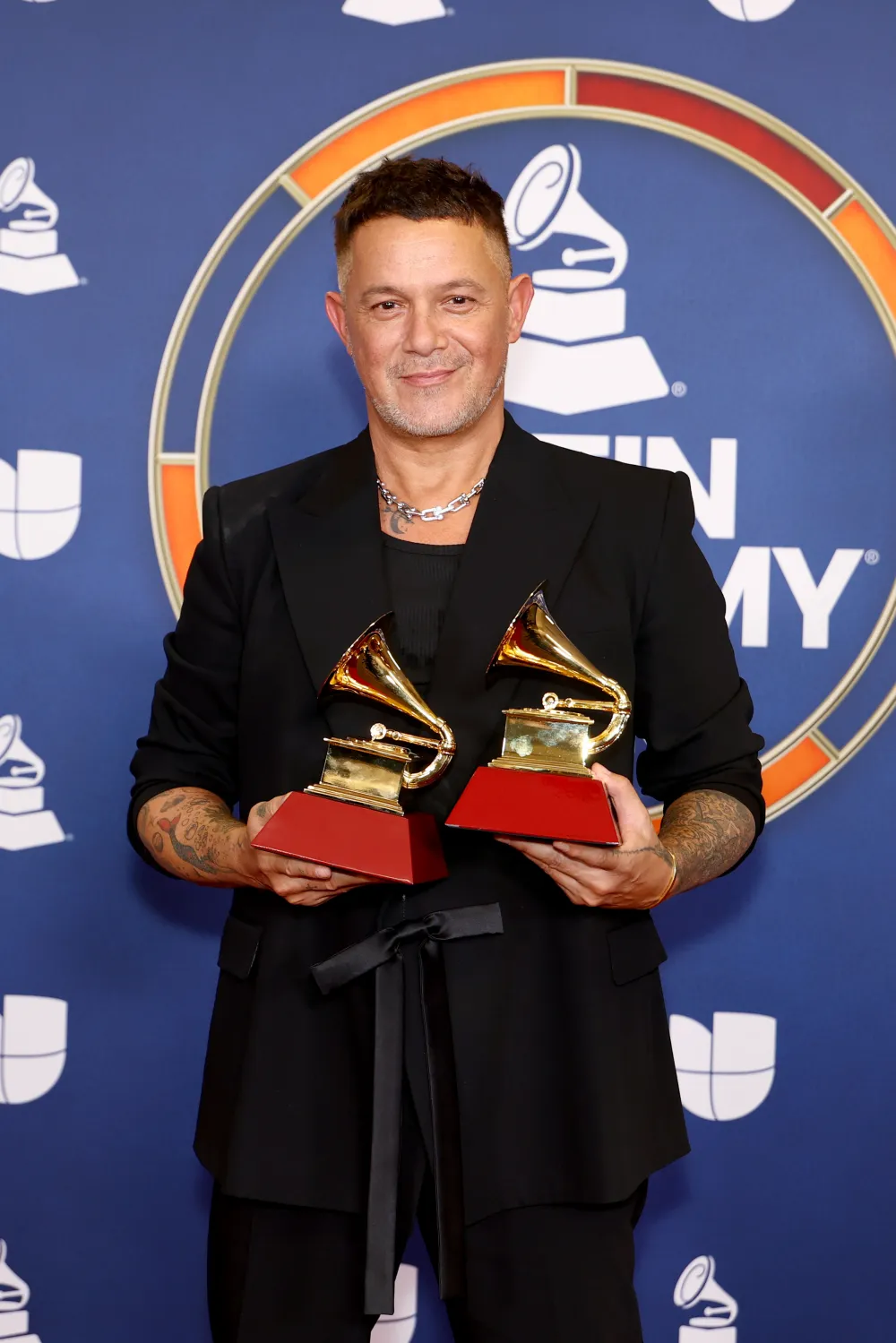 Alejandro Sanz gan&oacute; dos Latin GRAMMY en la 26a. entrega anual.