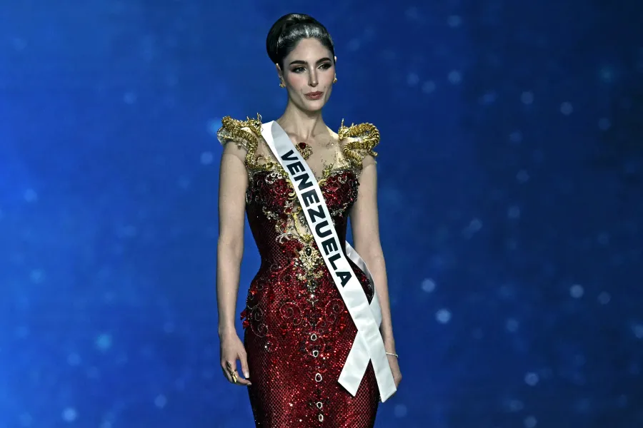 Miss Venezuela en traje de gala, analizado por una experta.