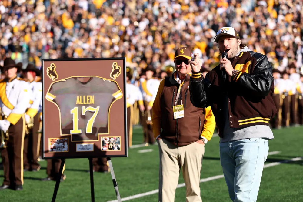 GettyImages-2247425243 josh asllen jersey retirement
