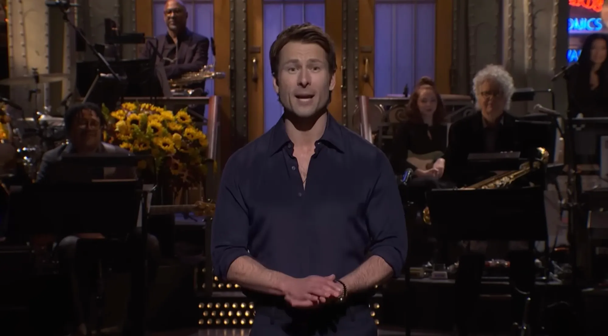 Glen Powell Flew UPS Drive to NYC to See Him Host SNL 2