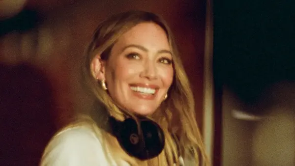 Hilary Duff Announces 1st New Single in 10 Years Option 1