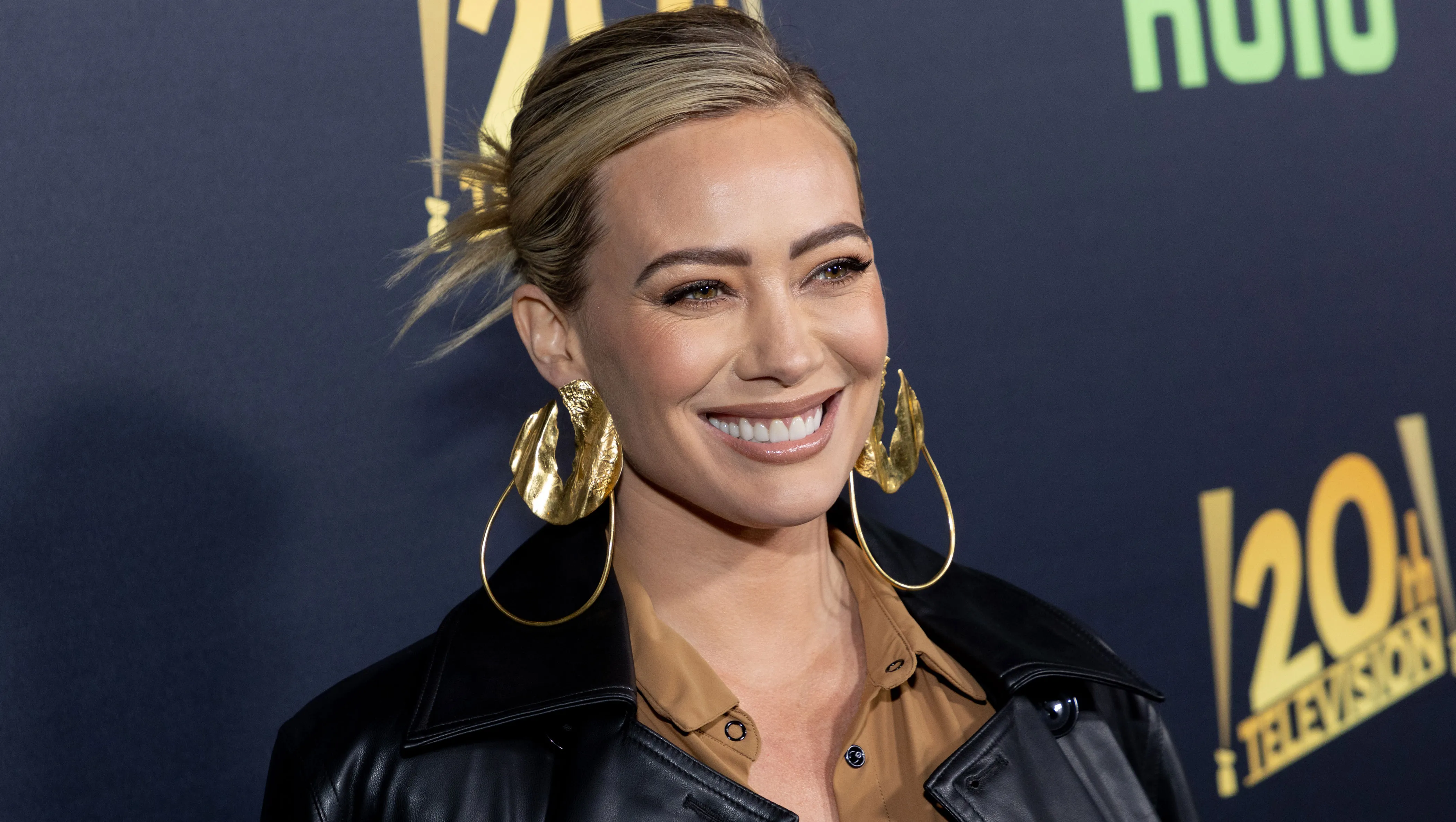 LOS ANGELES, CALIFORNIA - MARCH 10: Hilary Duff attends the “How I Met Your Father" fan experience in Los Angeles celebrating the show’s first season finale with cast on March 10, 2022 in Los Angeles, California. (Photo by Emma McIntyre/Getty Images)