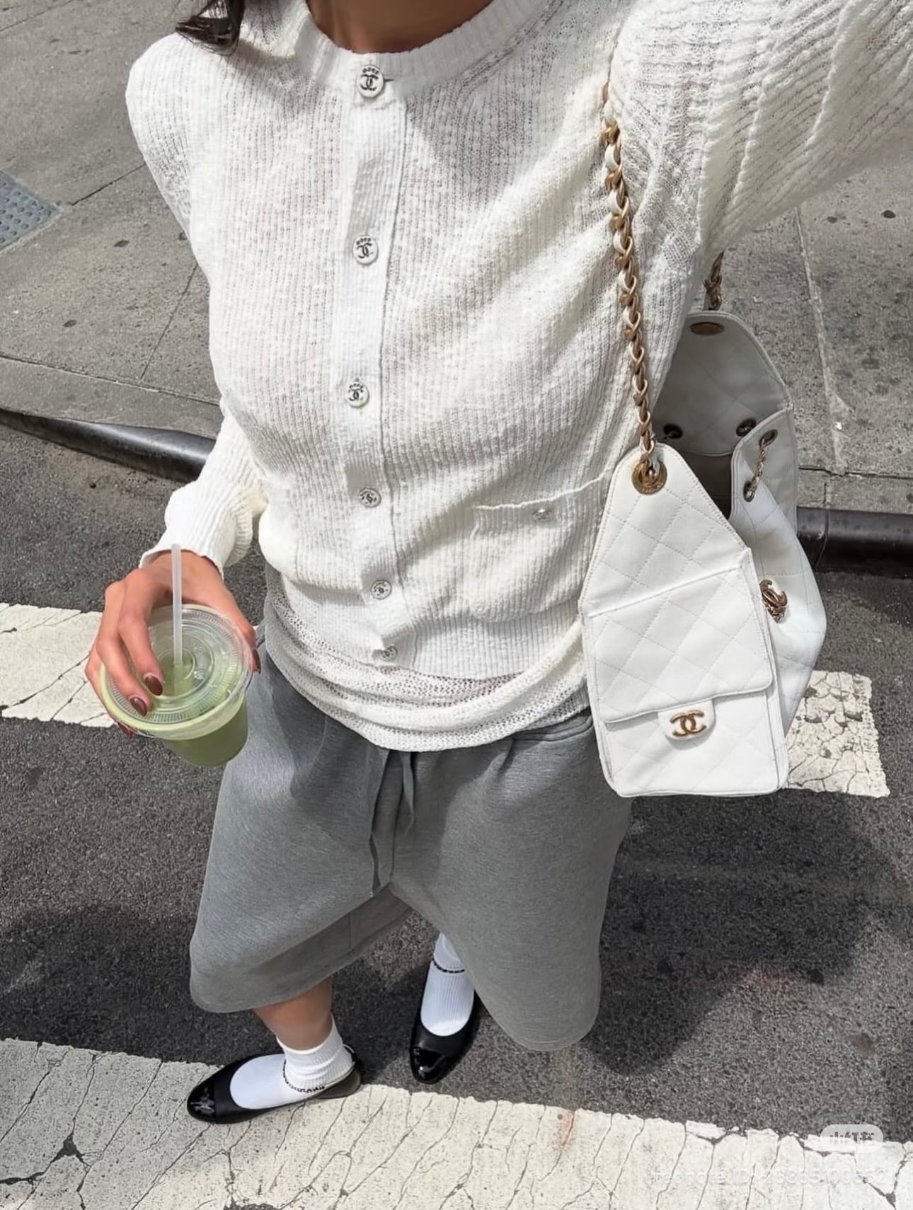 Chanel 25 Handbag Guide