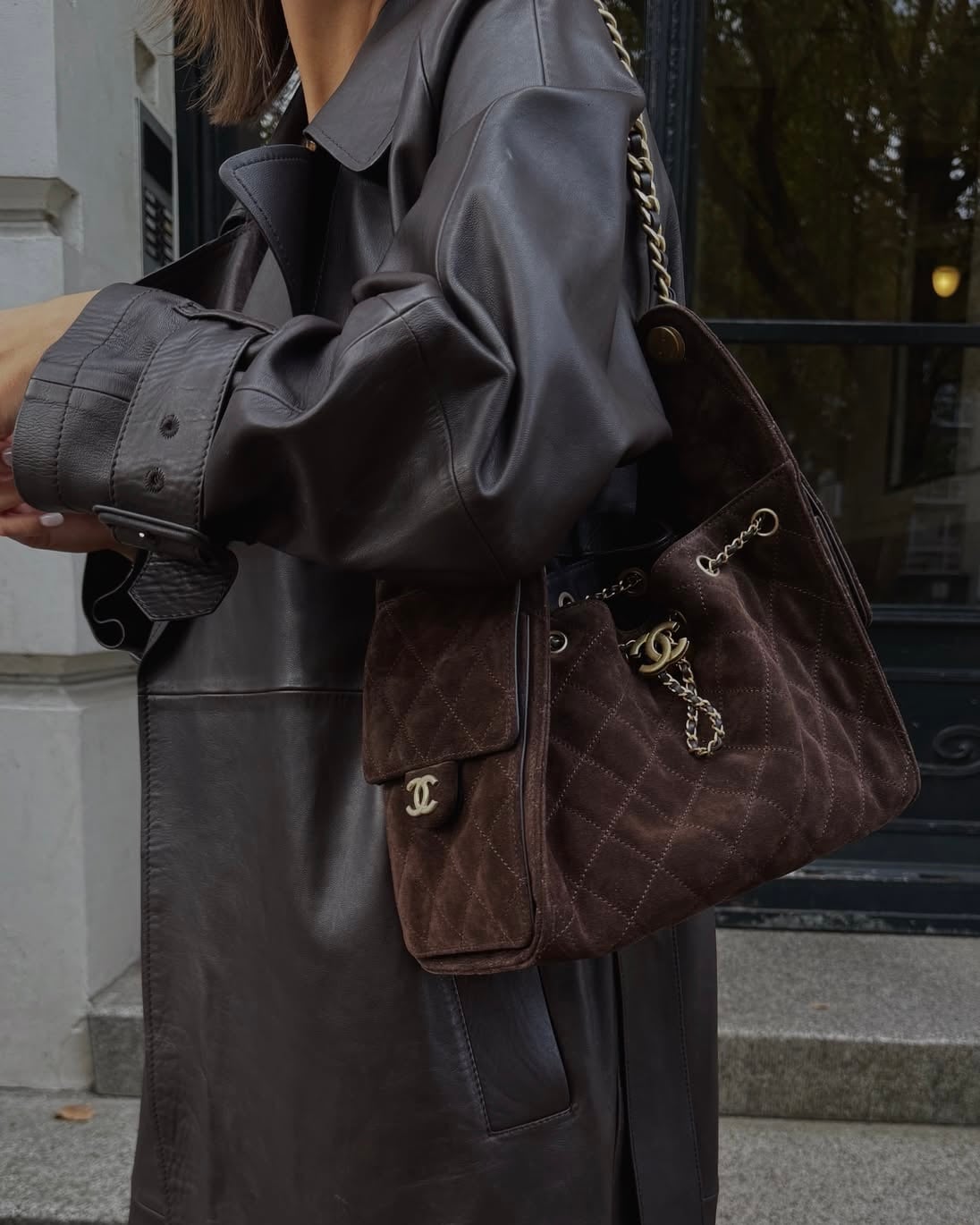 Chanel 25 Handbag Guide