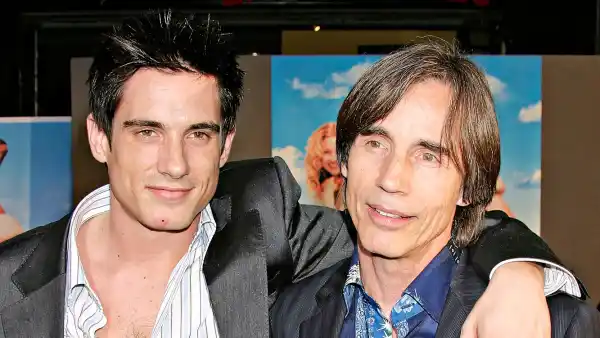 Jackson Browne Announces the Death of Son Ethan Browne at Age 52 GettyImages 50902373