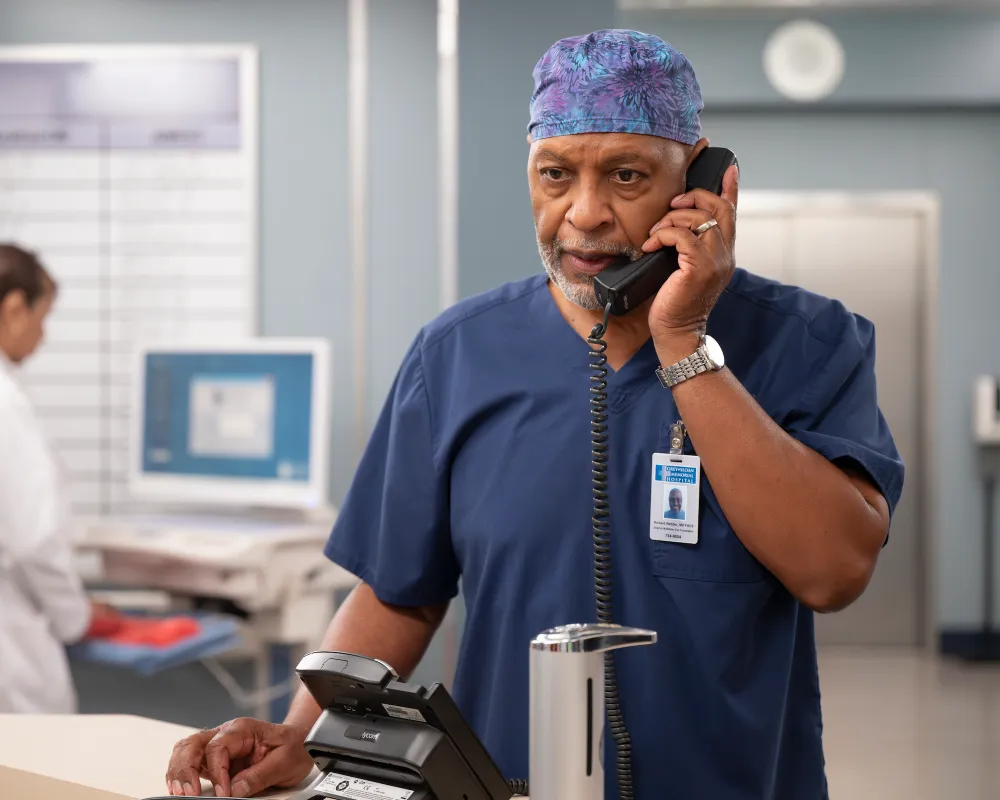 James-Pickens-Jr-Greys-Anatomy-179433_0023