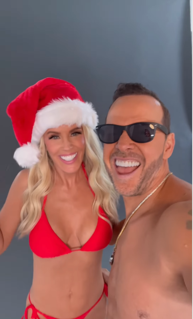 JennyMcCarthy-and-DonnieWahlberg-ChristmasCard-1