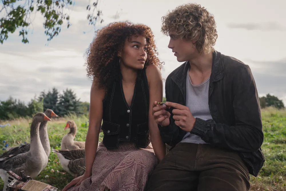 Joseph-Zada-and-Whitney-Peak-Sunrise-on-the-Reaping-SOLSTICE_UNIT_250903_00331RC.