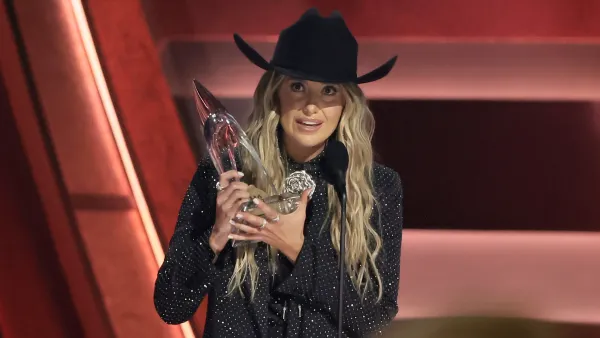 Lainey-Wilson-2024-CMAs-GettyImages-2185847679