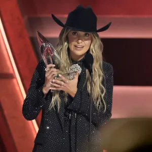 Lainey-Wilson-2024-CMAs-GettyImages-2185847679