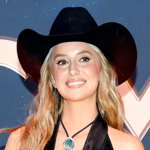 Lainey Wilson Teases 1st Solo CMAs Hosting Gig GettyImages-2247024529