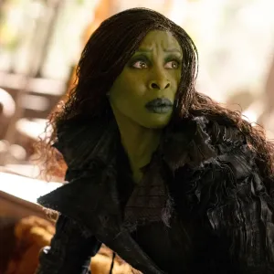 MCDWIFO_UV020 Elphaba's 'Sex Cardigan' Sparks Debate Among Wicked: For Good Viewers