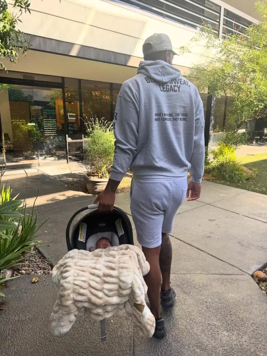 Olivia-Kaiser-Pic-of-Theo-and-Son-Atlas-587801041_18546433735046229_6299382251804034460_n