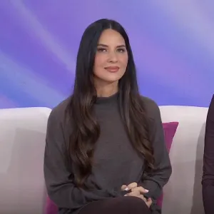 Olivia Munn Sits Down With Breast Cancer Patient Who Was Moved by Her Story