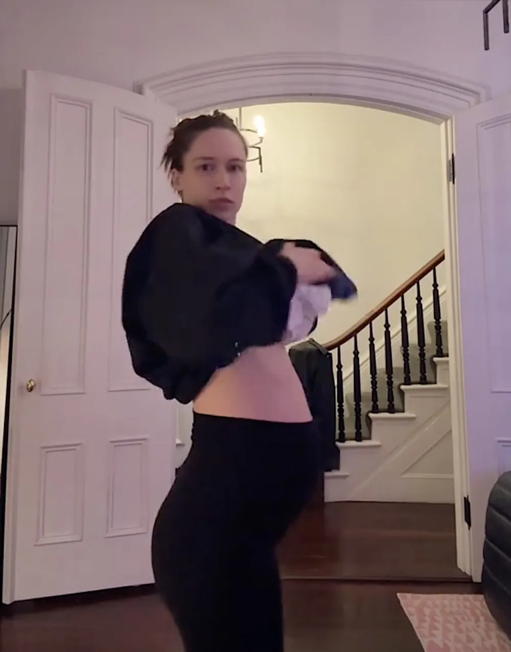 Pete Davidsons Pregnant Girlfriend Elsie Hewitt Celebrates Baby Shower
