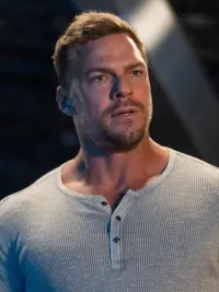 Alan Ritchson in Playdate