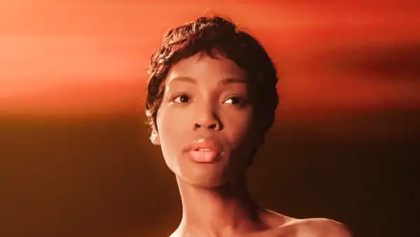 Quenlin Blackwell Unveils Venmo Taco Bellt to Hold her Extra Taco What More Could you ask for EDIT1