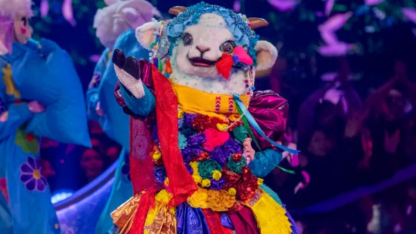 La oveja 'María Ovina' interpretada por Wendy Guevara en 'Quién es la Máscara'.