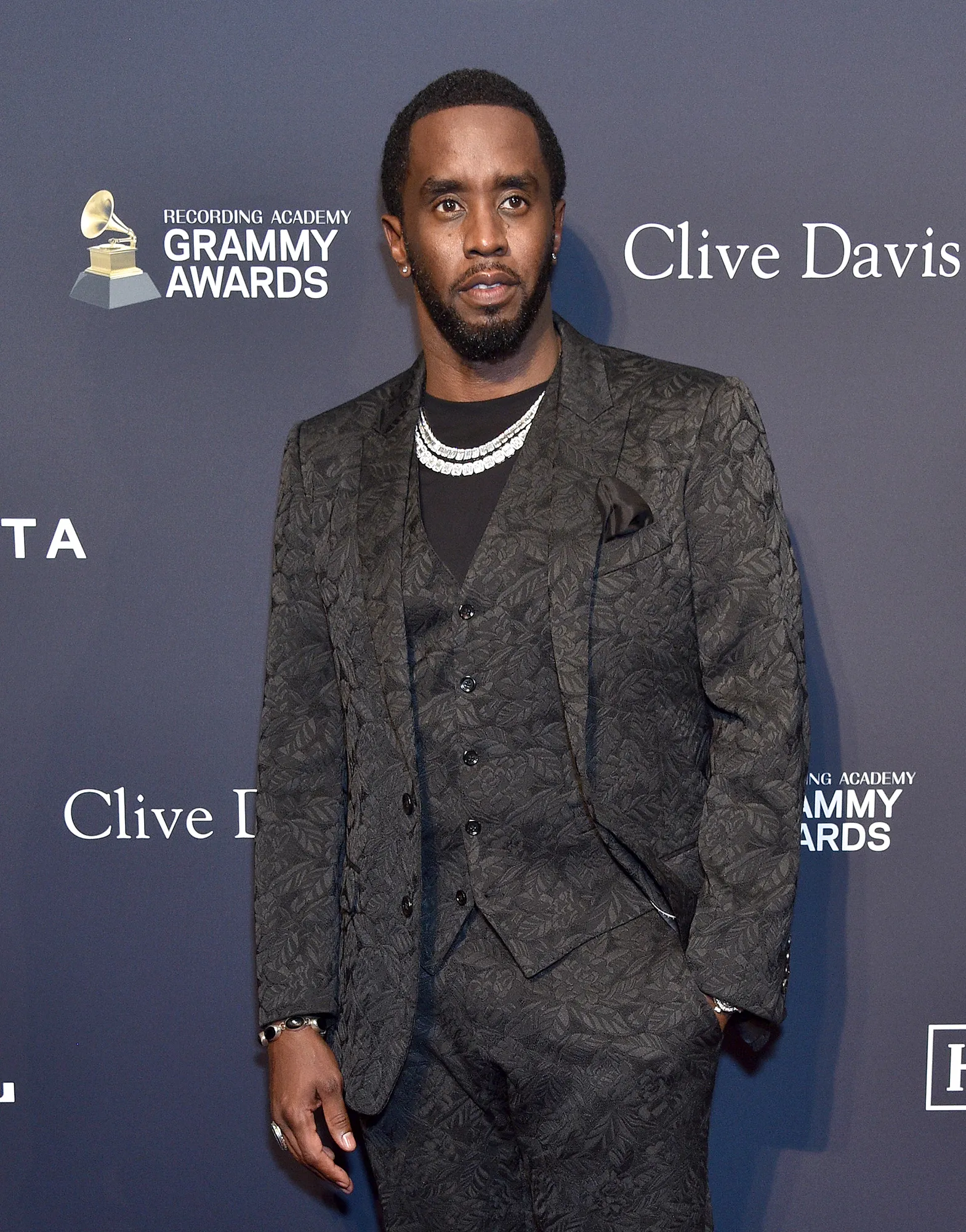 FEATURE Read Diddy s Syllabus for Entrepreneur Class in Prison