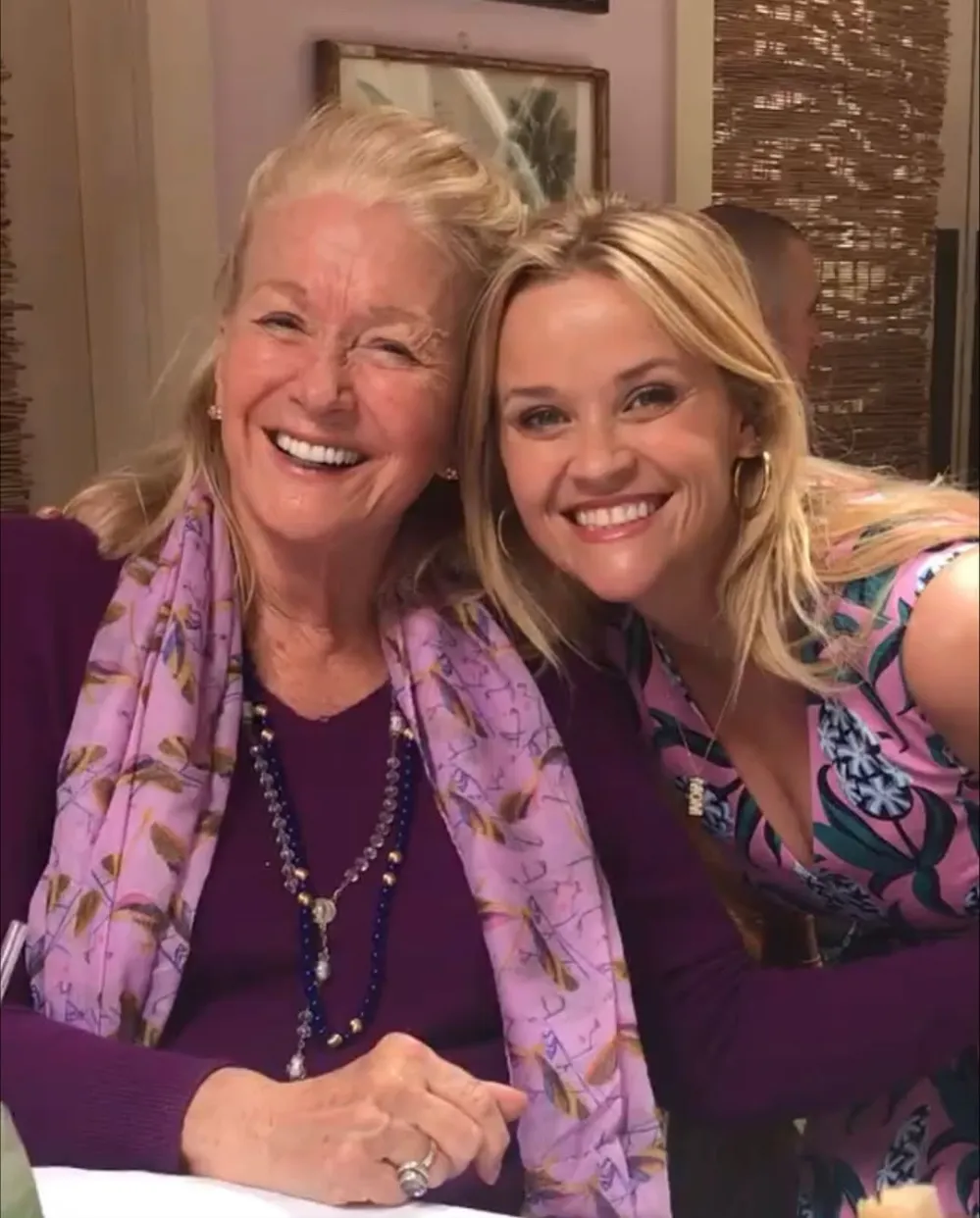 Reese Witherspoon Shares Tribute to Laura Derns Late Mom Diane Ladd