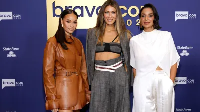 Sai-de-Silva-Erin-Lichy-and-Jessel-Taank-RHONY-BravoCon-NUP_209148_00525