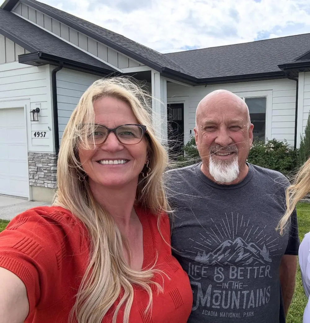 Sister Wives Preview Christine Browns Husband David Says Polygamy Mentally Damaged His Sister