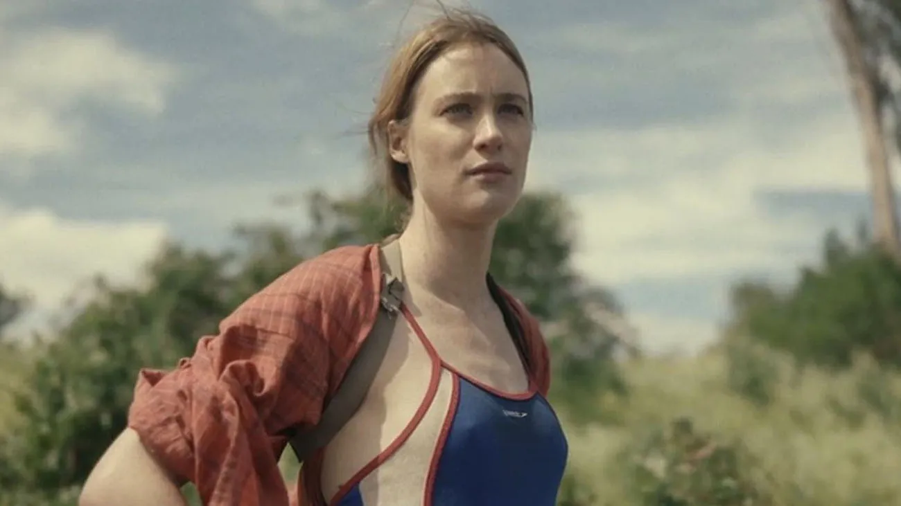 Mackenzie Davis in Station Eleven