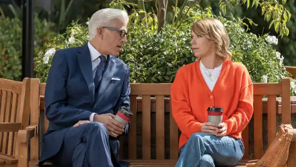 Mary Elizabeth Ellis Praises How 'Man on the Inside' Season 2 Addresses Grief