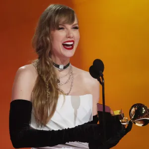 Taylor-Swift-Grammys-GettyImages-1986535927.