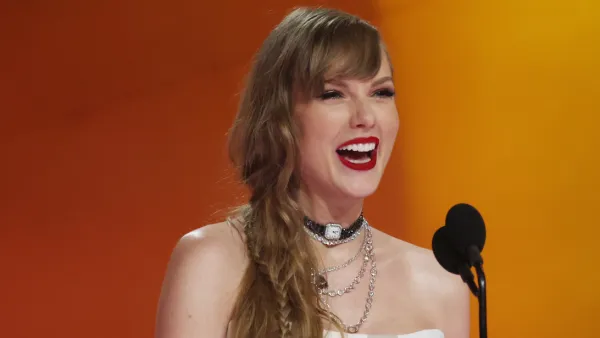 Taylor-Swift-Grammys-GettyImages-1986535927.