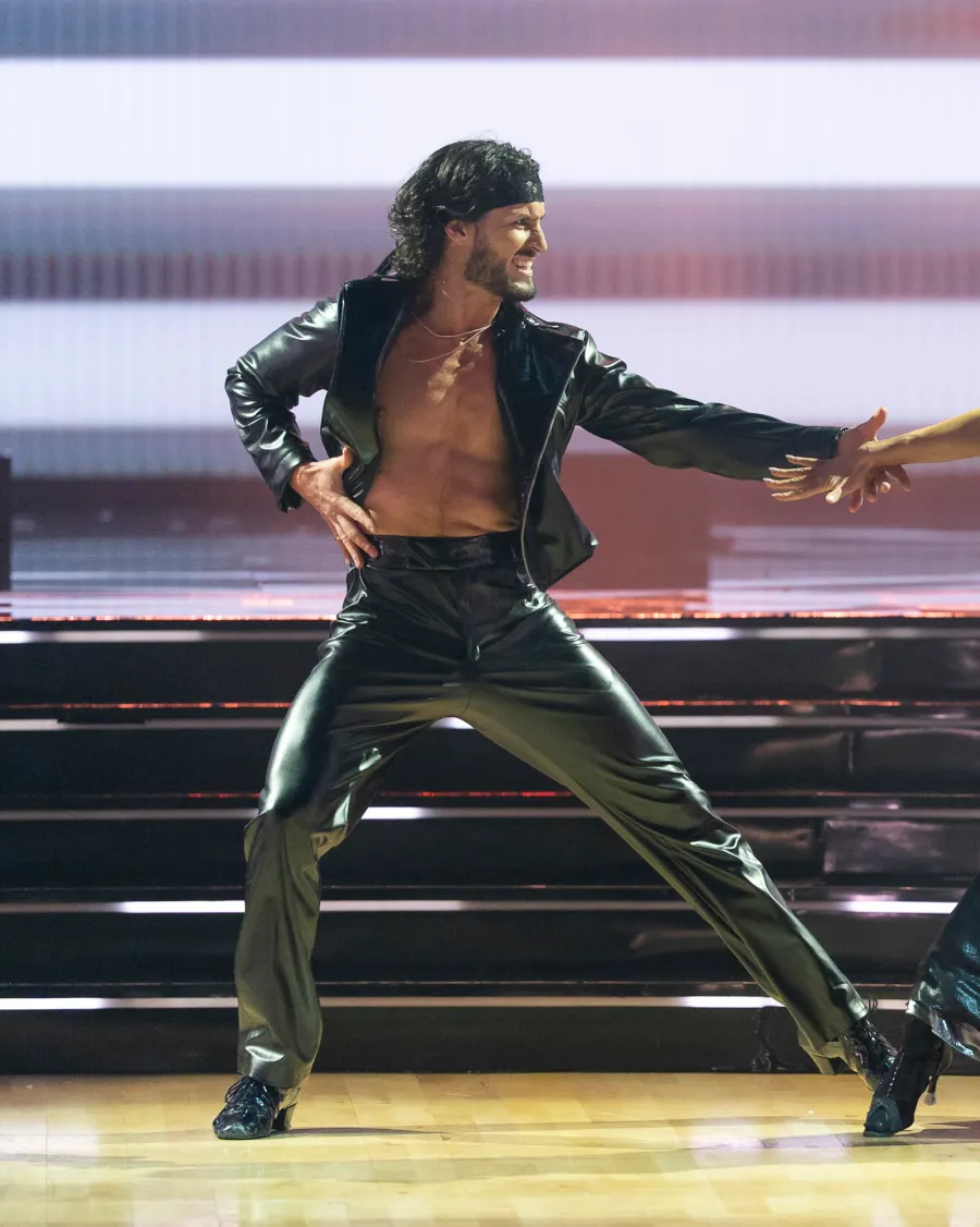 The Hottest Abs on DWTS