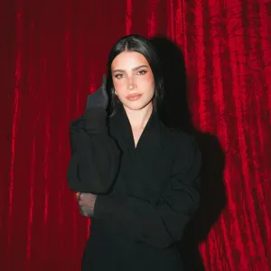 Zhamira Zambrano presenta su primer disco Curita para el Corazón