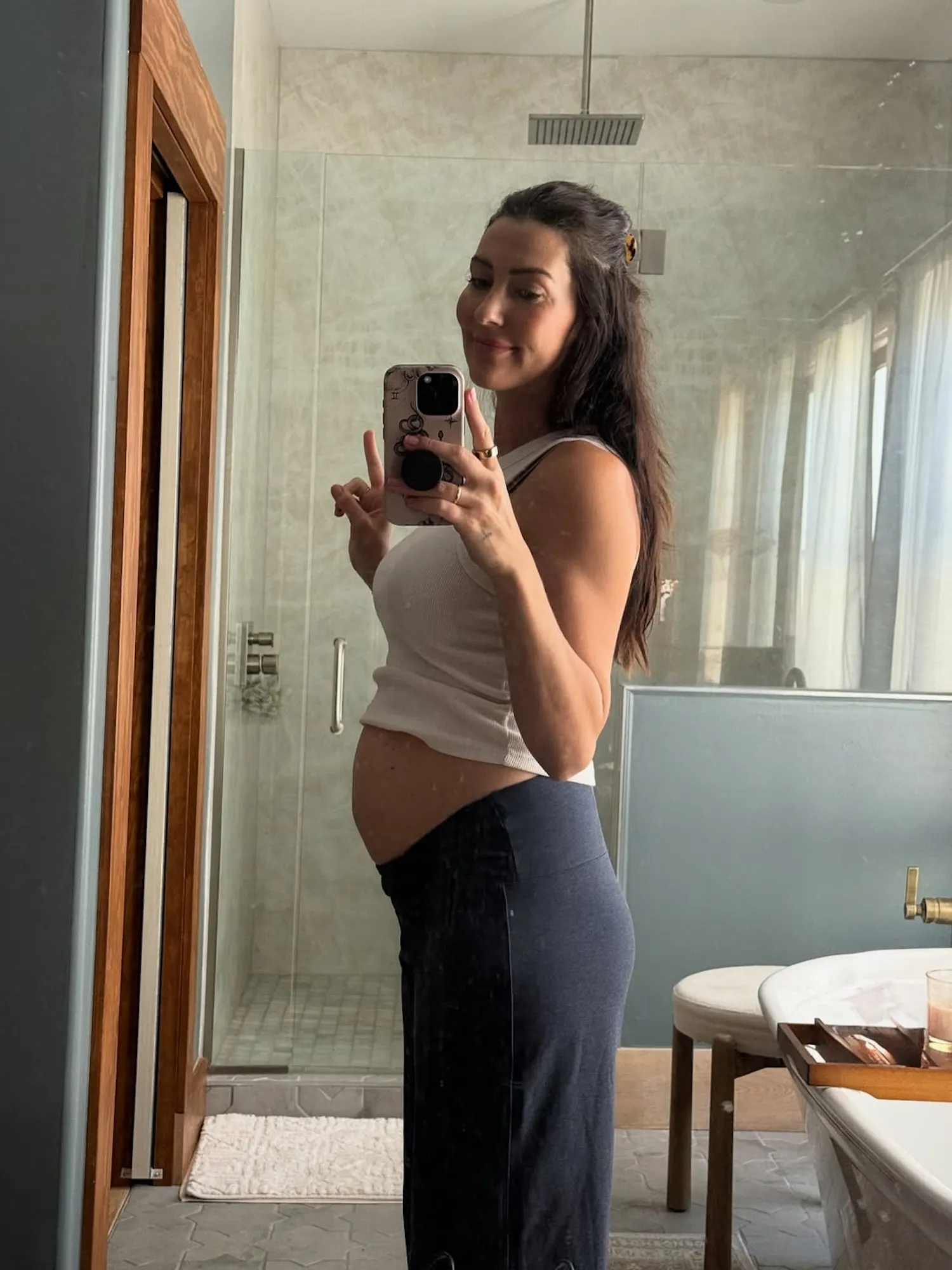 Bachelor Nation's Becca Kufrin Debuts Baby Bump After Announcing Pregnancy With 2nd Baby