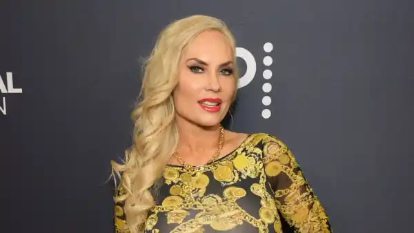 Coco Austin breastfeeding daughter