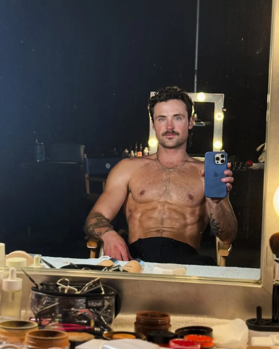 The Most Chiseled Abs on ‘Dancing With the Stars’: Jenna Johnson, Dylan Efron, More