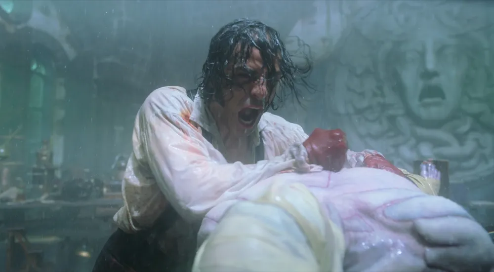 Oscar Isaac in Frankenstein