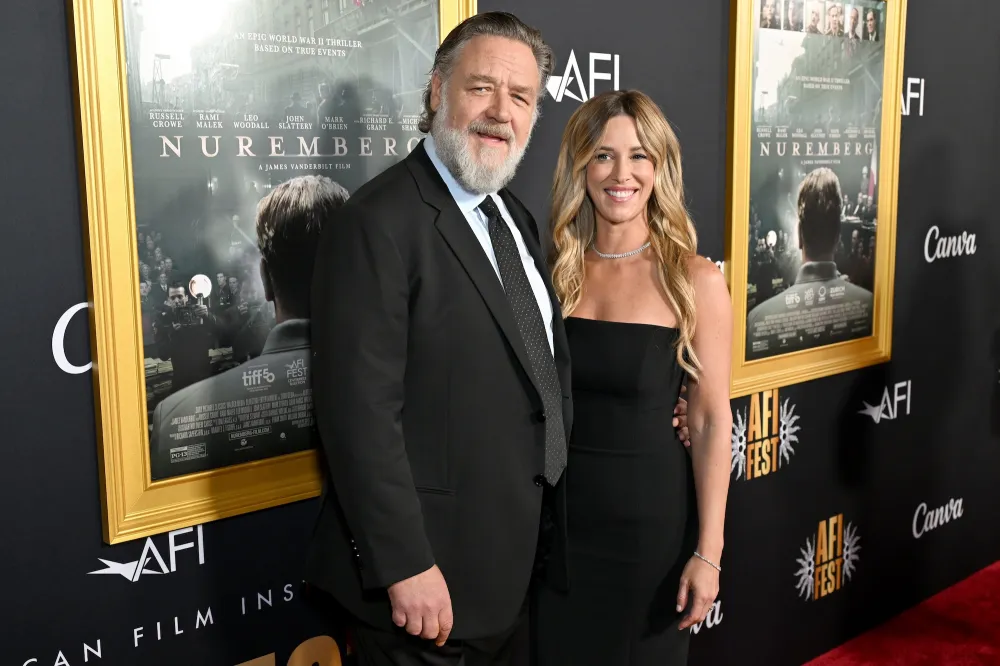 gettyImages-2243135195-russell-crowe-britney-theriot