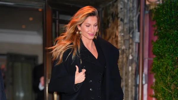 NEW YORK, NEW YORK - MARCH 21: Gisele Bundchen departs her hotel on March 21, 2024 in New York City. (Photo by Gotham/GC Images)