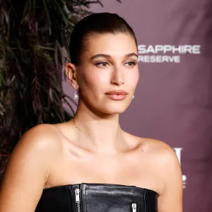 hailey bieber perfume