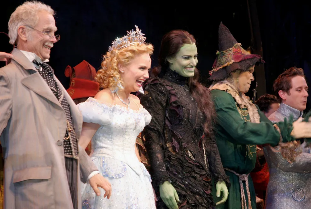 Kristin Chenoweth and Idina Menzel Wicked