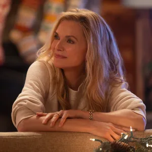 Michelle Pfeiffer Shows Off Her Dance Moves in Oh What Fun Trailer