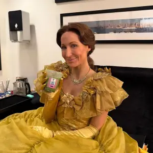 Nikki Glaser Shares Behind-the-Scenes Photos From ‘Saturday Night Live’ After Hosting Debut