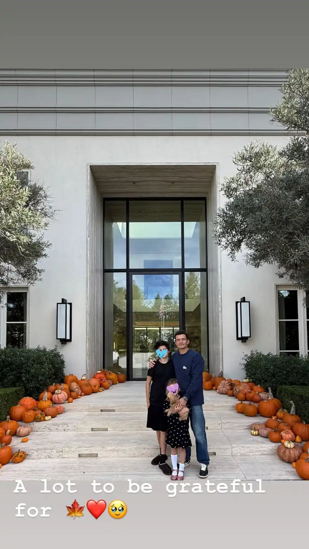 orlandobloomstoryGettyImages2171075625 Orlando Bloom Spends Thanksgiving With 2 Kids Amid Katy Perry Split