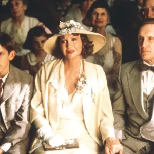 Lukas Haas, Diane Ladd and Robert Duvall in Rambling Rose