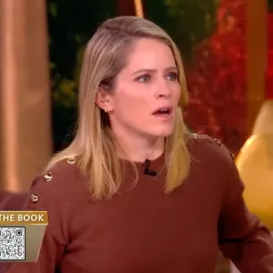 Sara Haines Curses Live on The View After Mentalist Oz Pearlman Reveals Her ATM PIN