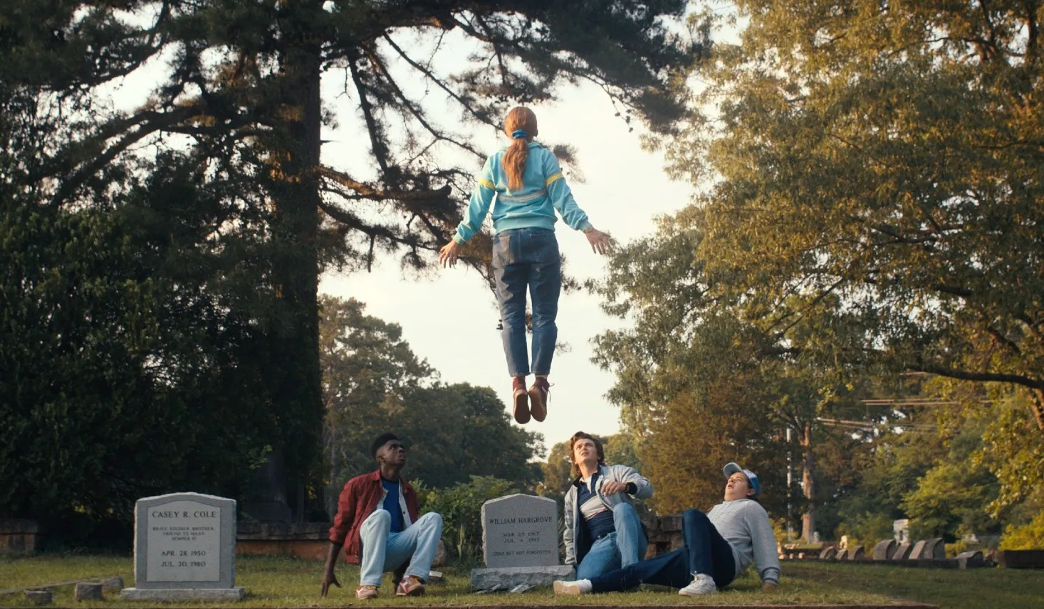 Caleb McLaughlin, Sadie Sink, Joe Keery, Gaten Matarazzo in Stranger Things season 4