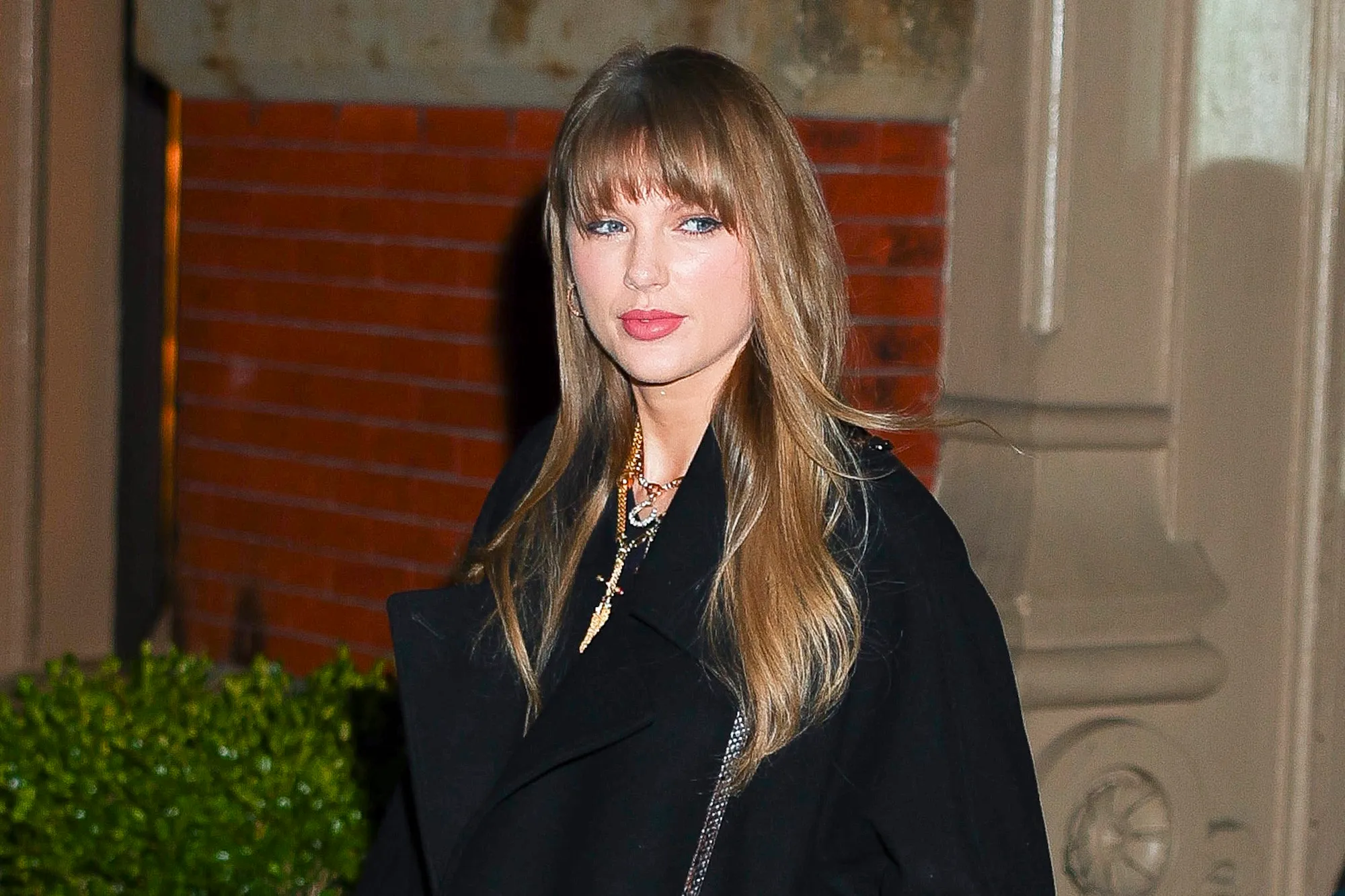 taylor swift milk bar